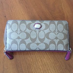 Coach wallet